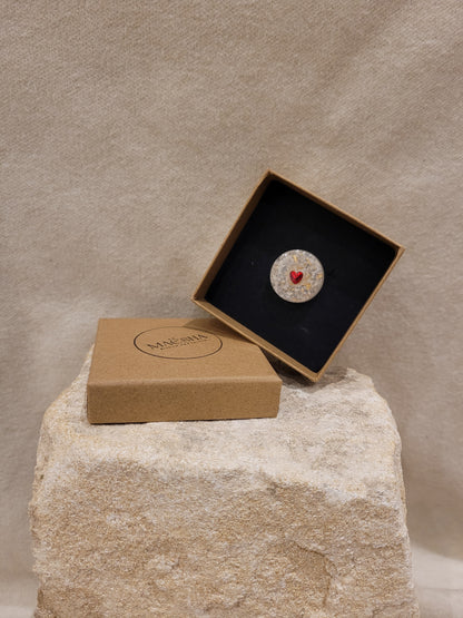 Grand pin's en fleurs naturelles